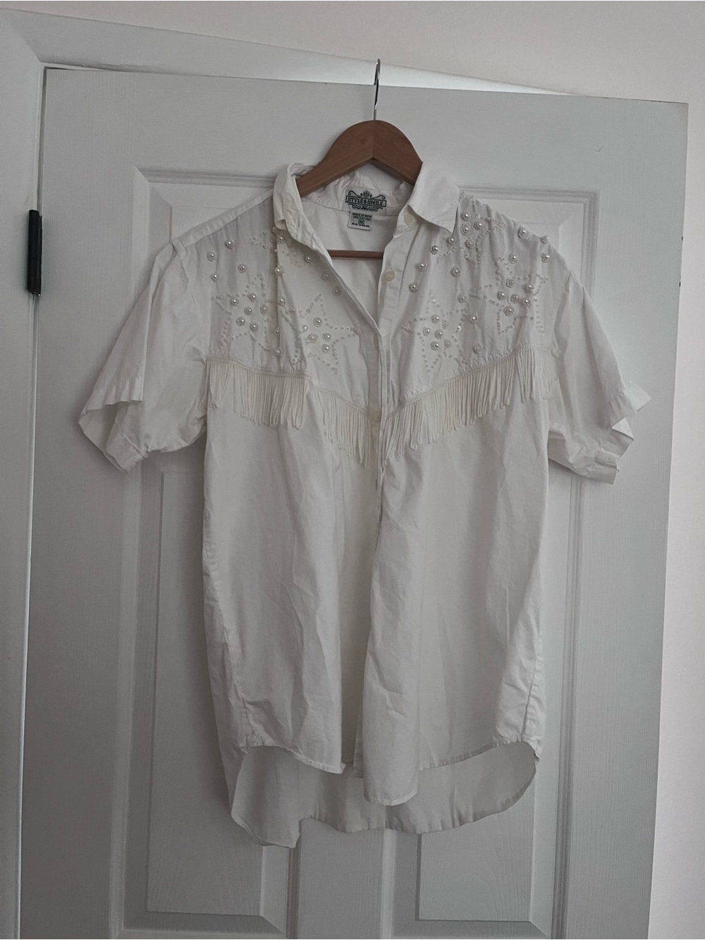 Styles Smile • Pearl-Embellished White Fringe Western Blouse